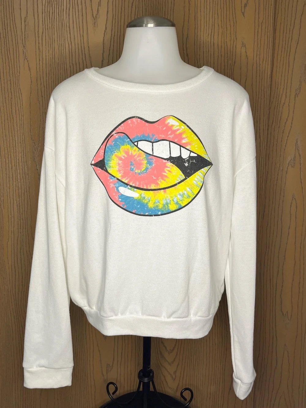 Large Le Lis White Sweatshirt with Tie-Dye Lip Graphic cotton blend